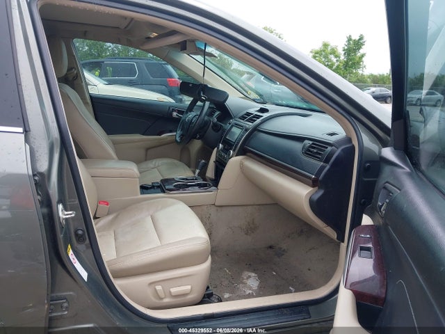 45329552 :رقم المزاد ، 4T4BF1FK5ER352417 vin ، 2014 Toyota Camry Xle مزاد بيع
