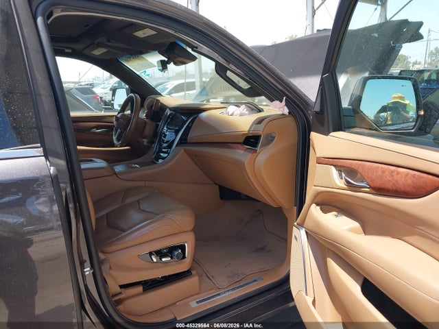 1GYS4DKJ7HR272329 Cadillac Escalade Platinum