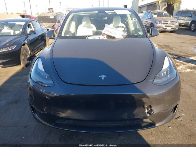 45329583 :رقم المزاد ، 7SAYGDED5SF221540 vin ، 2025 Tesla Model Y Long Range Dual Motor Rear-wheel Drive مزاد بيع