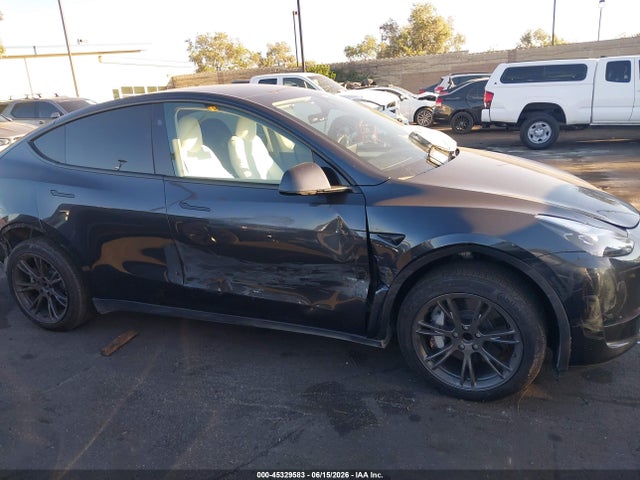 45329583 :رقم المزاد ، 7SAYGDED5SF221540 vin ، 2025 Tesla Model Y Long Range Dual Motor Rear-wheel Drive مزاد بيع