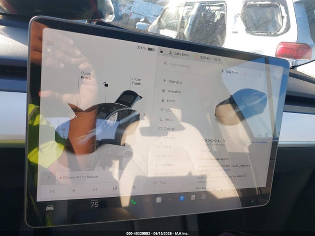 45329583 :رقم المزاد ، 7SAYGDED5SF221540 vin ، 2025 Tesla Model Y Long Range Dual Motor Rear-wheel Drive مزاد بيع