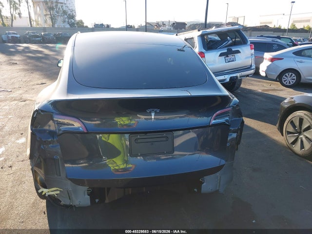 45329583 :رقم المزاد ، 7SAYGDED5SF221540 vin ، 2025 Tesla Model Y Long Range Dual Motor Rear-wheel Drive مزاد بيع