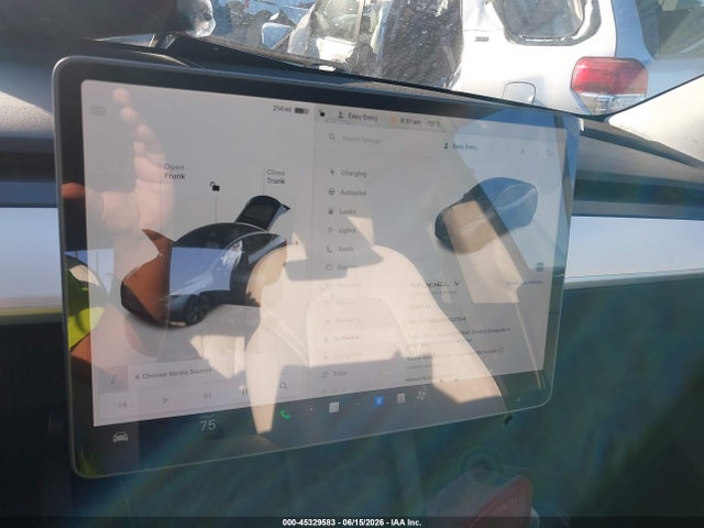 45329583 :رقم المزاد ، 7SAYGDED5SF221540 vin ، 2025 Tesla Model Y Long Range Dual Motor Rear-wheel Drive مزاد بيع