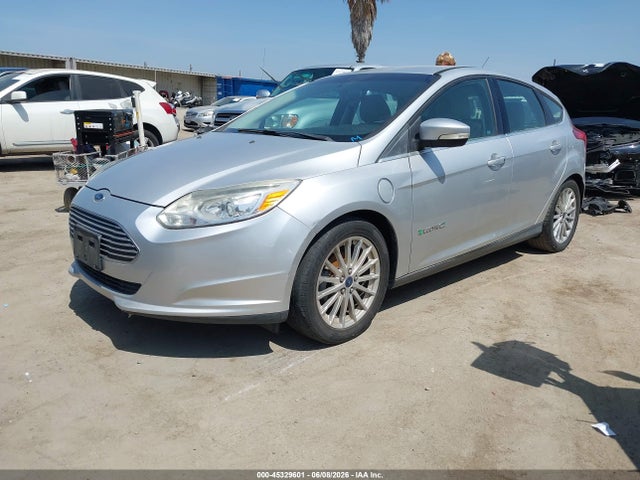 Ford FOCUS ELECTRIC 2014 1FADP3R45EL249653 Image 2