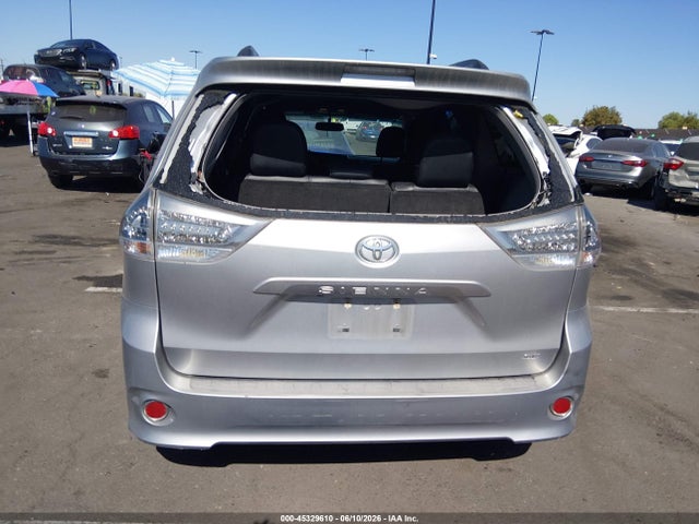 5TDXK3DC6FS657647 Toyota Sienna Se 8 Passenger