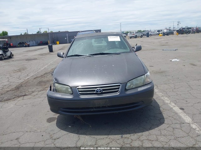 2001 Toyota Camry Ce მანქანა იყიდება აუქციონზე, vin: 4T1BG22K51U818571, აუქციონის ნომერი: 45329613