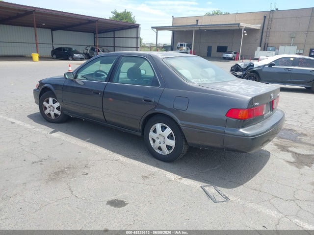 2001 Toyota Camry Ce მანქანა იყიდება აუქციონზე, vin: 4T1BG22K51U818571, აუქციონის ნომერი: 45329613