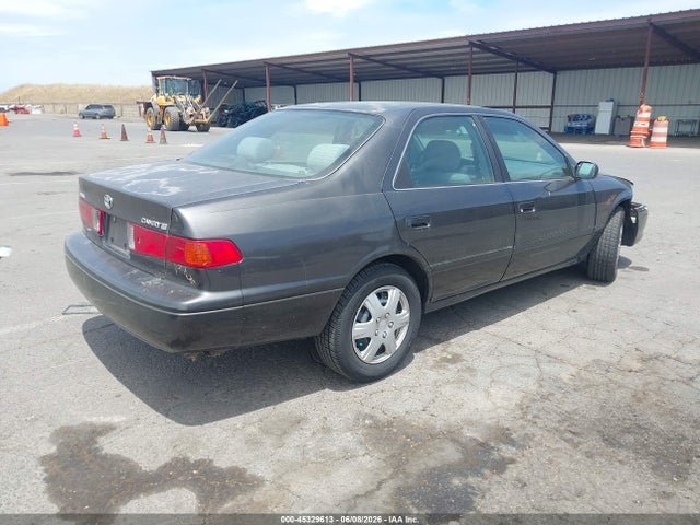 2001 Toyota Camry Ce მანქანა იყიდება აუქციონზე, vin: 4T1BG22K51U818571, აუქციონის ნომერი: 45329613