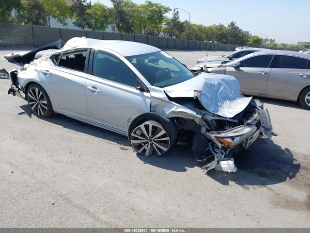 2019 1N4BL4CWXKC175483 main image