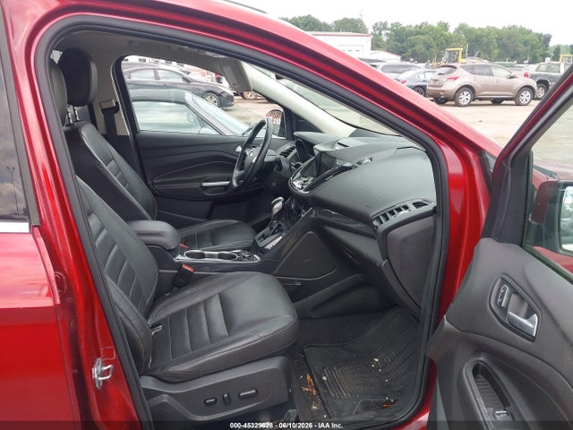 45329628 :رقم المزاد ، 1FMCU9J92FUC46094 vin ، 2015 Ford Escape Titanium مزاد بيع