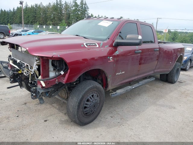 45329637 :رقم المزاد ، 3C63RRGLXNG135259 vin ، 2022 Ram 3500 Tradesman  4x4 8' Box مزاد بيع