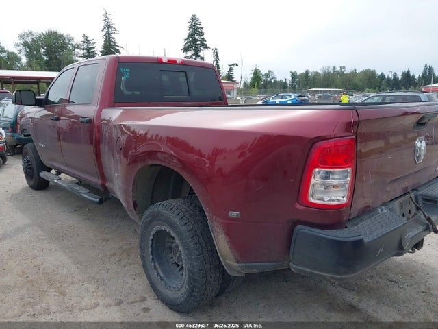 45329637 :رقم المزاد ، 3C63RRGLXNG135259 vin ، 2022 Ram 3500 Tradesman  4x4 8' Box مزاد بيع