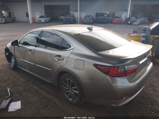 Lexus ES 300H 2018 JTHBW1GG2J2194003 Image 3