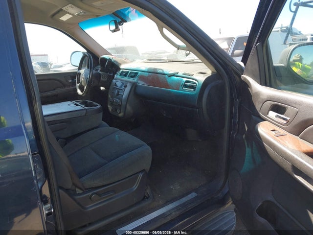 Продажа на аукционе авто 2008 Gmc Yukon Xl 1500 Sle, vin: 1GKFC16J18J173883, номер лота: 45329656