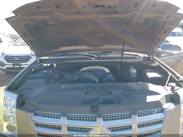 45329659 :رقم المزاد ، 1GYS4BEF9BR207551 vin ، 2011 Cadillac Escalade Luxury مزاد بيع