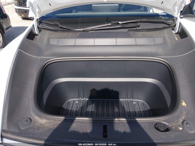 Продаж на аукціоні авто 2026 Tesla Model Y All-wheel Drive/long Range Launch Series/premium All-wheel Drive, vin: 7SAYGDEE9TF405812, номер лоту: 45329689