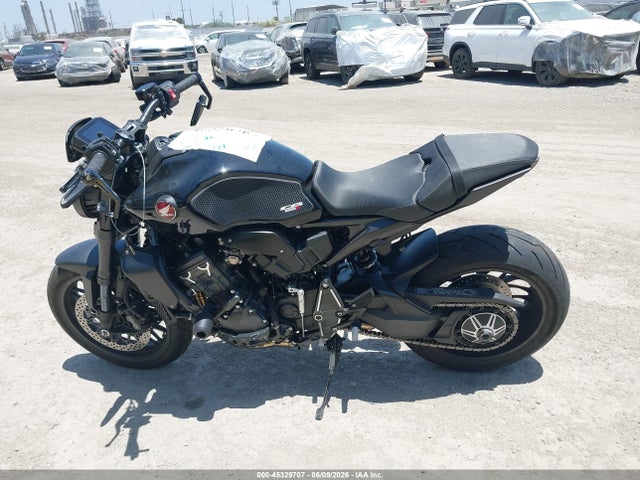 Honda CB1000 RA 2024 JH2SC8012RK600082 Image 13