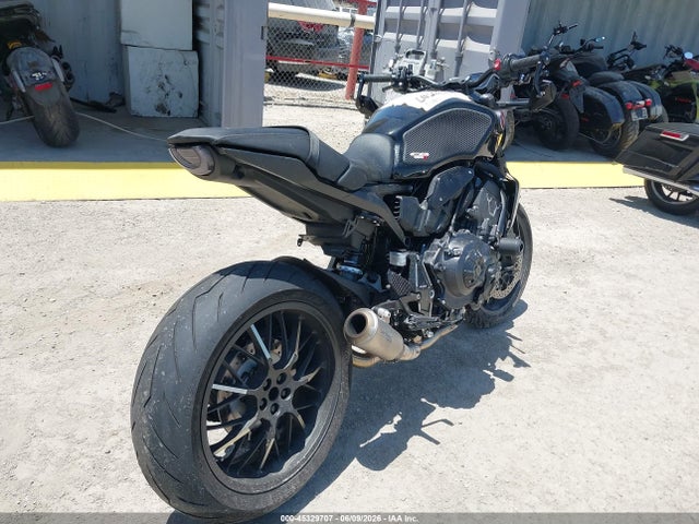 Honda CB1000 RA 2024 JH2SC8012RK600082 Image 4
