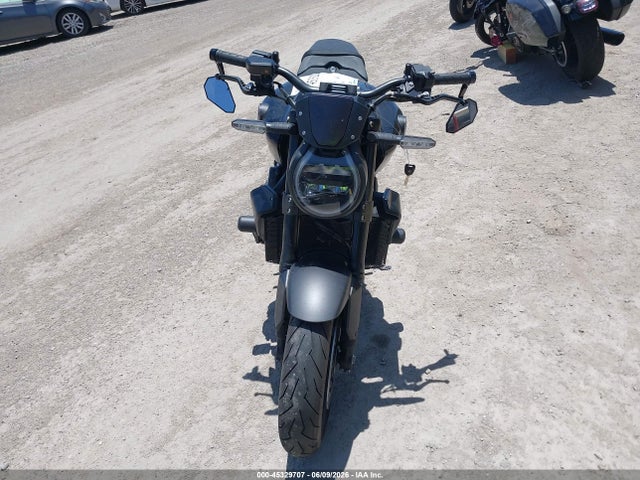 Honda CB1000 RA 2024 JH2SC8012RK600082 Image 5