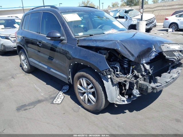 Volkswagen Tiguan 2.0t/2.0t S 2017 WVGAV7AX8HK037464 zdjęcie główne