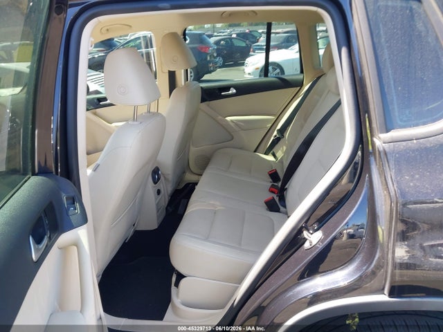 WVGAV7AX8HK037464 Volkswagen Tiguan 2.0t/2.0t S