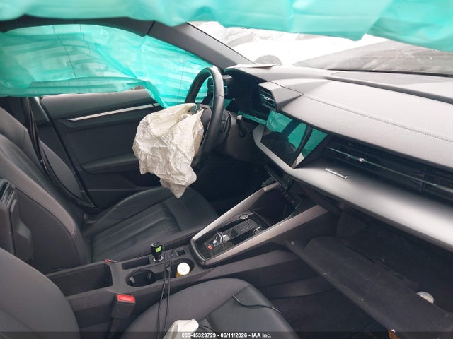 2023 Audi A3 Premium 40 Tfsi Front-wheel Drive S Tronic მანქანა იყიდება აუქციონზე, vin: WAUAUDGYXPA136567, აუქციონის ნომერი: 45329729