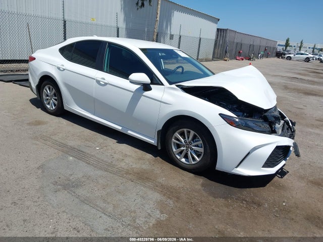 Toyota CAMRY LE 2026 4T1DAACK5TU219806 Image 1
