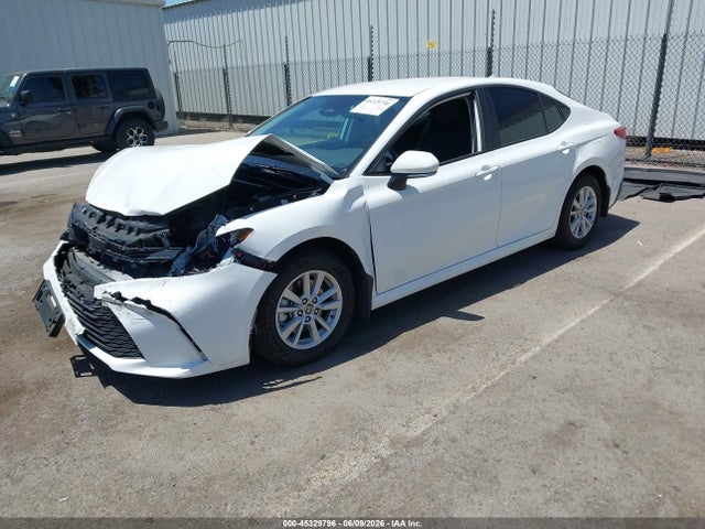Toyota CAMRY LE 2026 4T1DAACK5TU219806 Image 2