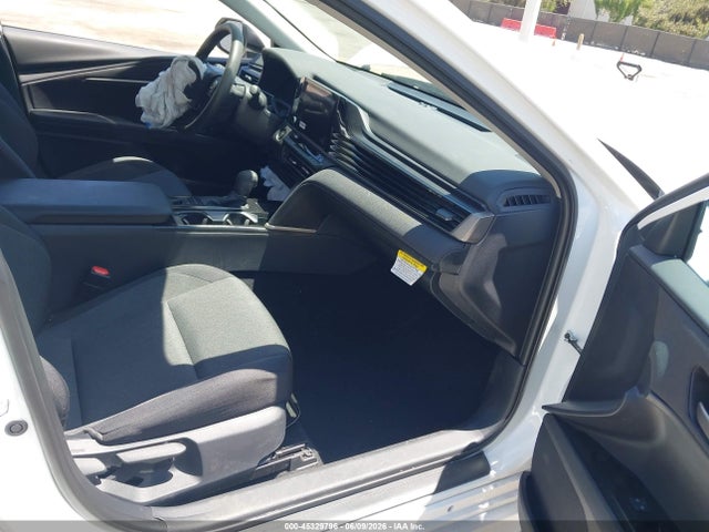 Toyota CAMRY LE 2026 4T1DAACK5TU219806 Image 5