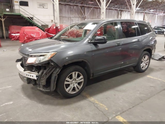 Honda PILOT LX 2017 5FNYF5H11HB007922 Image 2