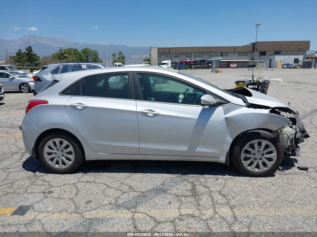 Hyundai ELANTRA GT 2016 KMHD35LH2GU325691 Image 16