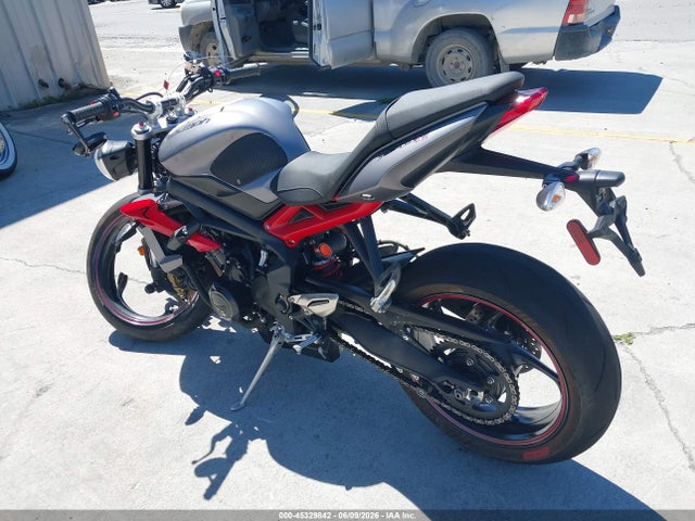 Triumph Motorcycle Street Triple R 2014 SMTL03NE9ET622736 Image 3