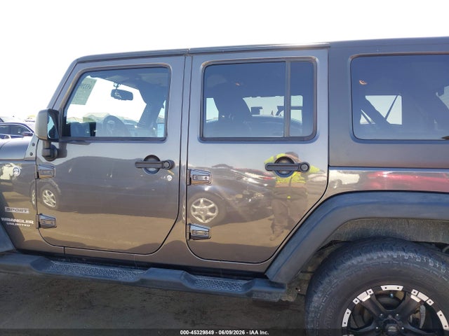 1C4BJWDG0EL265250 Jeep Wrangler Unlimited Sport