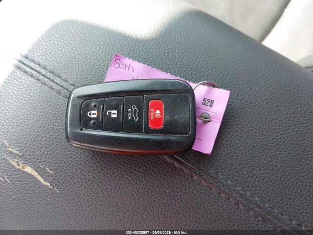 JTMA1RFV8KD041206 Toyota Rav4 Xle Premium