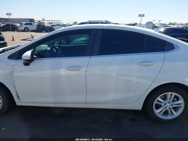 Chevrolet Cruze Lt Auto 2018 1G1BE5SM1J7150322 Image 14