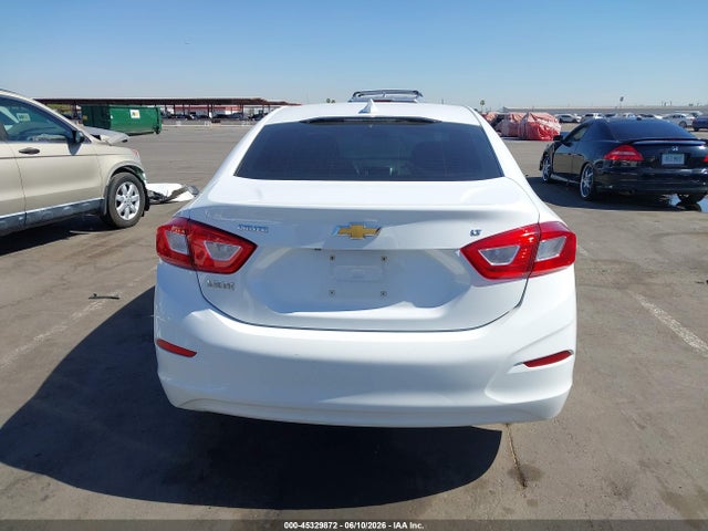 Chevrolet Cruze Lt Auto 2018 1G1BE5SM1J7150322 Image 16