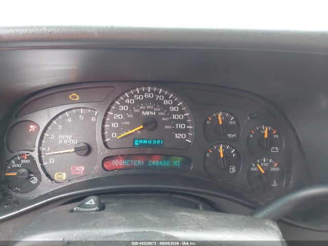 45329873 :رقم المزاد ، 1GCHK23U75F932773 vin ، 2005 Chevrolet Silverado 2500hd Ls/lt/work Truck مزاد بيع