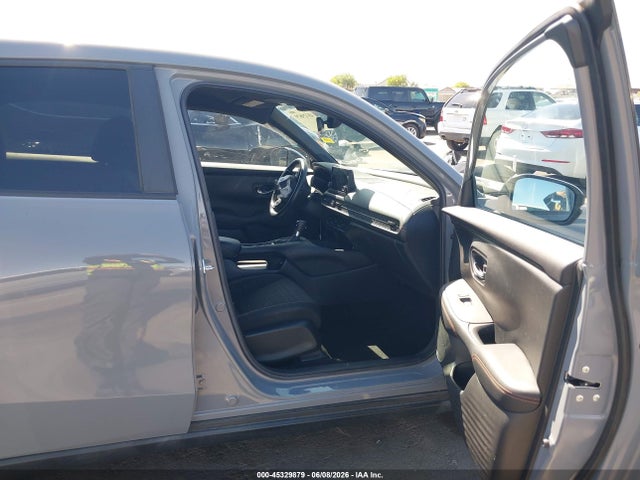 Продажа на аукционе авто 2023 Honda Hr-v 2wd Sport, vin: 3CZRZ1H57PM708640, номер лота: 45329879