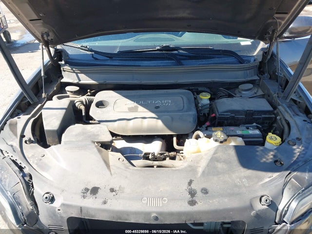 1C4PJMLB9KD121704 Jeep Cherokee Latitude Plus 4x4