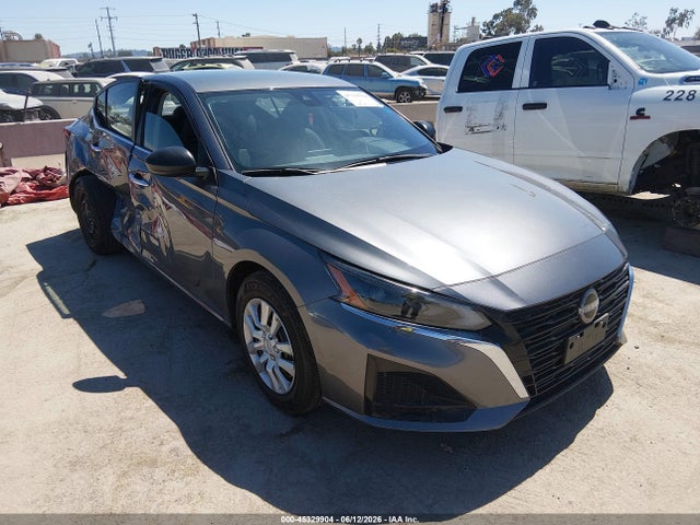 2024 1N4BL4BV1RN383159 main image