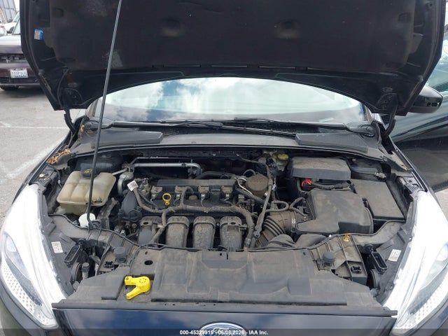 1FADP3F25GL310392 Ford FOCUS SE