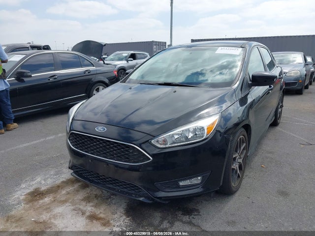 1FADP3F25GL310392 Ford FOCUS SE