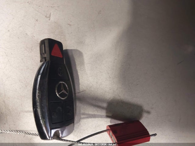 2015 Mercedes-benz C 300 4matic მანქანა იყიდება აუქციონზე, vin: 55SWF4KB4FU020856, აუქციონის ნომერი: 45329925