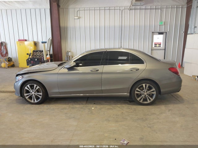 2015 Mercedes-benz C 300 4matic მანქანა იყიდება აუქციონზე, vin: 55SWF4KB4FU020856, აუქციონის ნომერი: 45329925