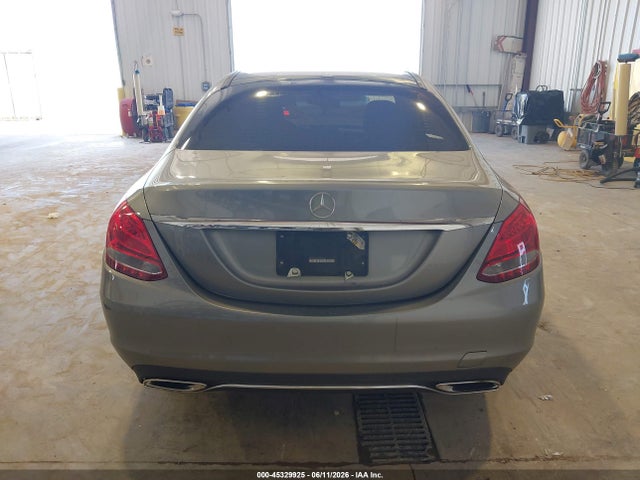 2015 Mercedes-benz C 300 4matic მანქანა იყიდება აუქციონზე, vin: 55SWF4KB4FU020856, აუქციონის ნომერი: 45329925