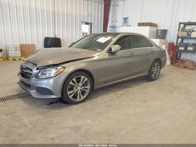 2015 Mercedes-benz C 300 4matic მანქანა იყიდება აუქციონზე, vin: 55SWF4KB4FU020856, აუქციონის ნომერი: 45329925
