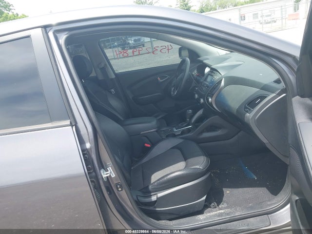45329984 :رقم المزاد ، KM8JTCAF8FU964021 vin ، 2015 Hyundai Tucson Gls مزاد بيع