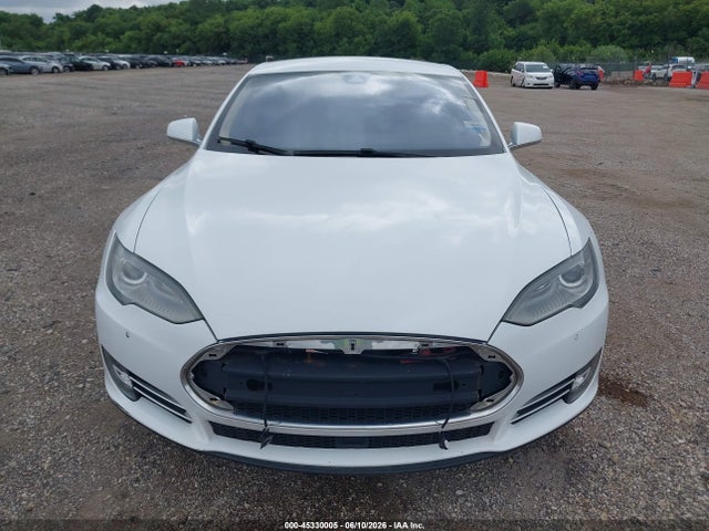 Aukcja sprzedaży 2014 Tesla Model S, vin: 5YJSA1S17EFP62123, numer aukcji: 45330005