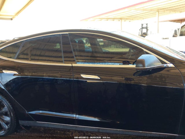 Tesla Model S P85 2014 5YJSA1H11EFP57314 Image 11