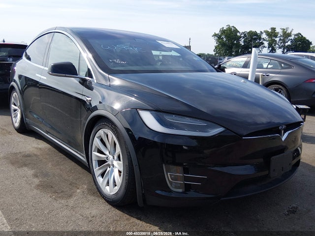 Auction sale of the 2018 Tesla Model X, vin: 5YJXCDE28JF139688, lot number: 45330018